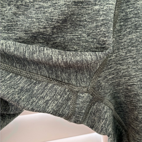 Aerie Chill. Play. Move. Medium Short high-waisted pocket leggings in green. - Picture 4 of 8